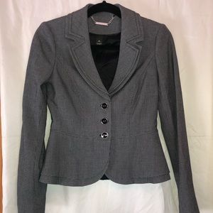Gray blazer